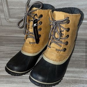 NWT! Sorel women’s 6.5 SLIMPACK lace snow boot